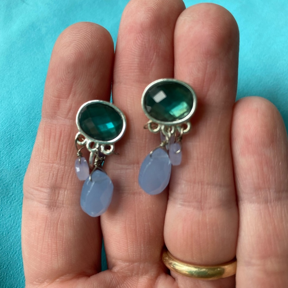 Vintage Beautiful Clip On Earrings